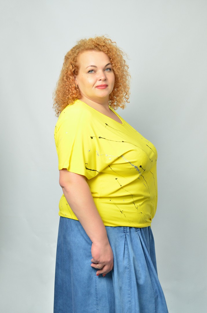 Блуза коротка трикотажна супер батал