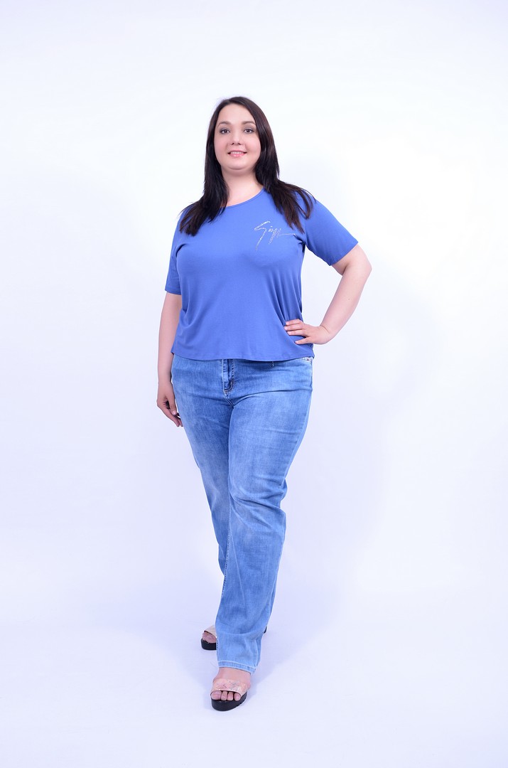 Стильные широкие джинсы батал