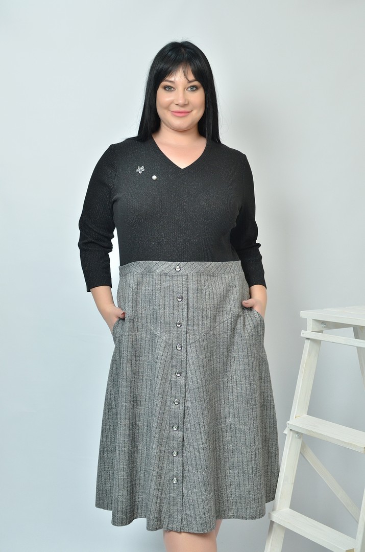 Классическое платье с карманами