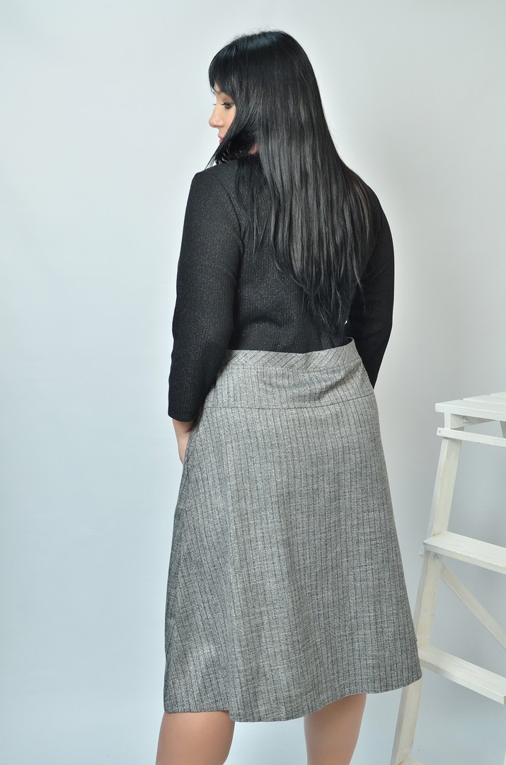 Классическое платье с карманами