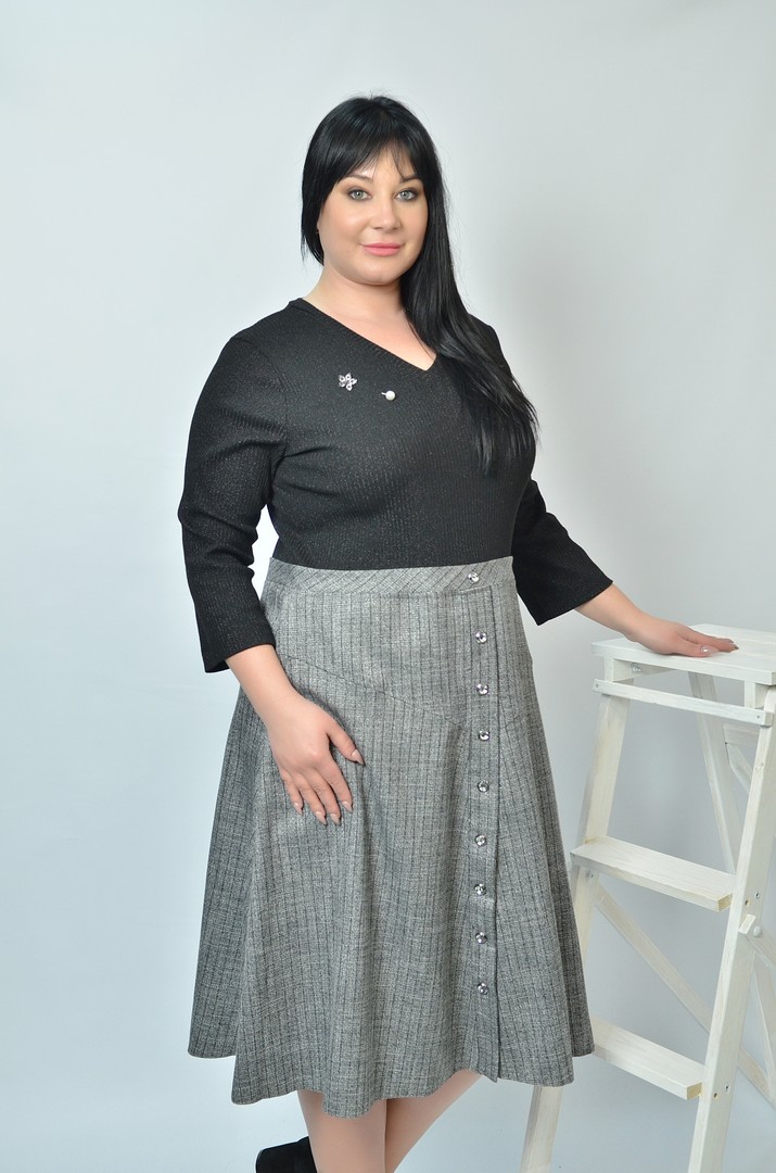 Классическое платье с карманами