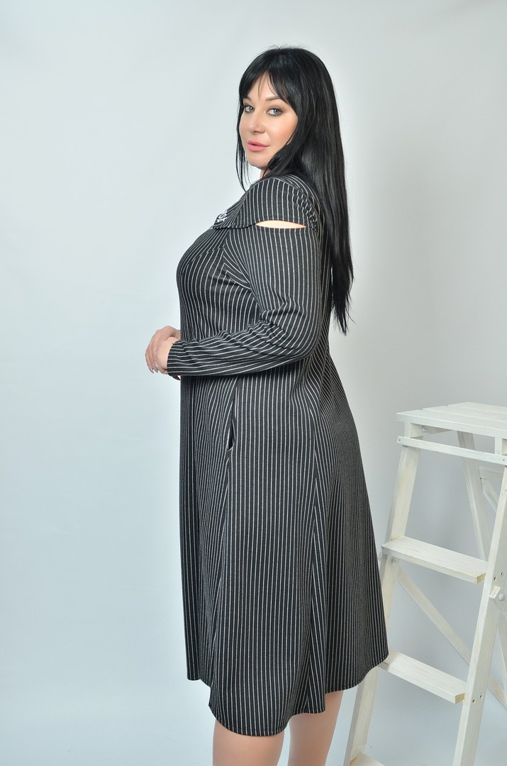 Стильна сукня міні батал