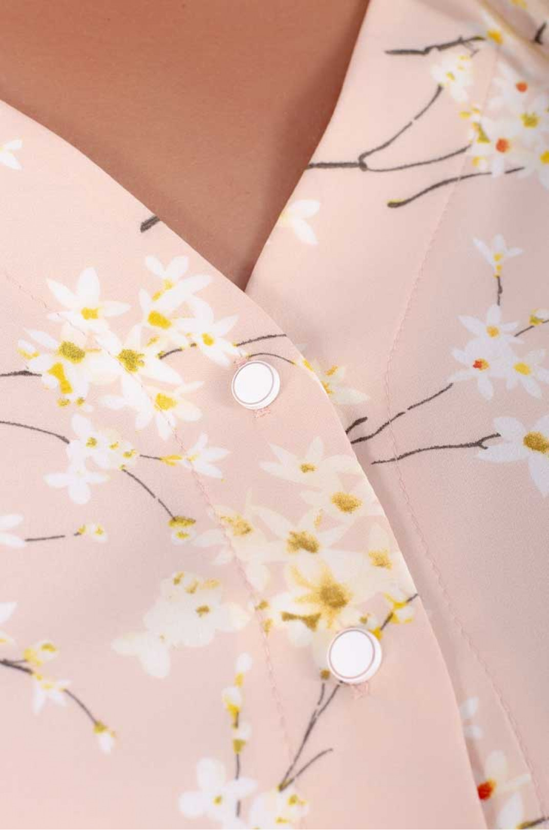 Витончена  блуза софт з квітами супер батал