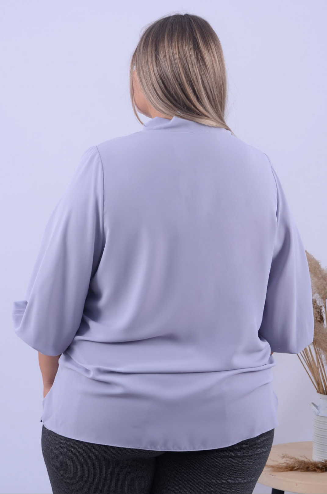 Нарядная длинная блуза с блеском батал