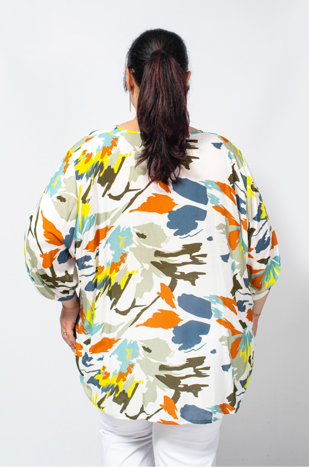 Блуза в разноцветные абстрактные мазки супер батал