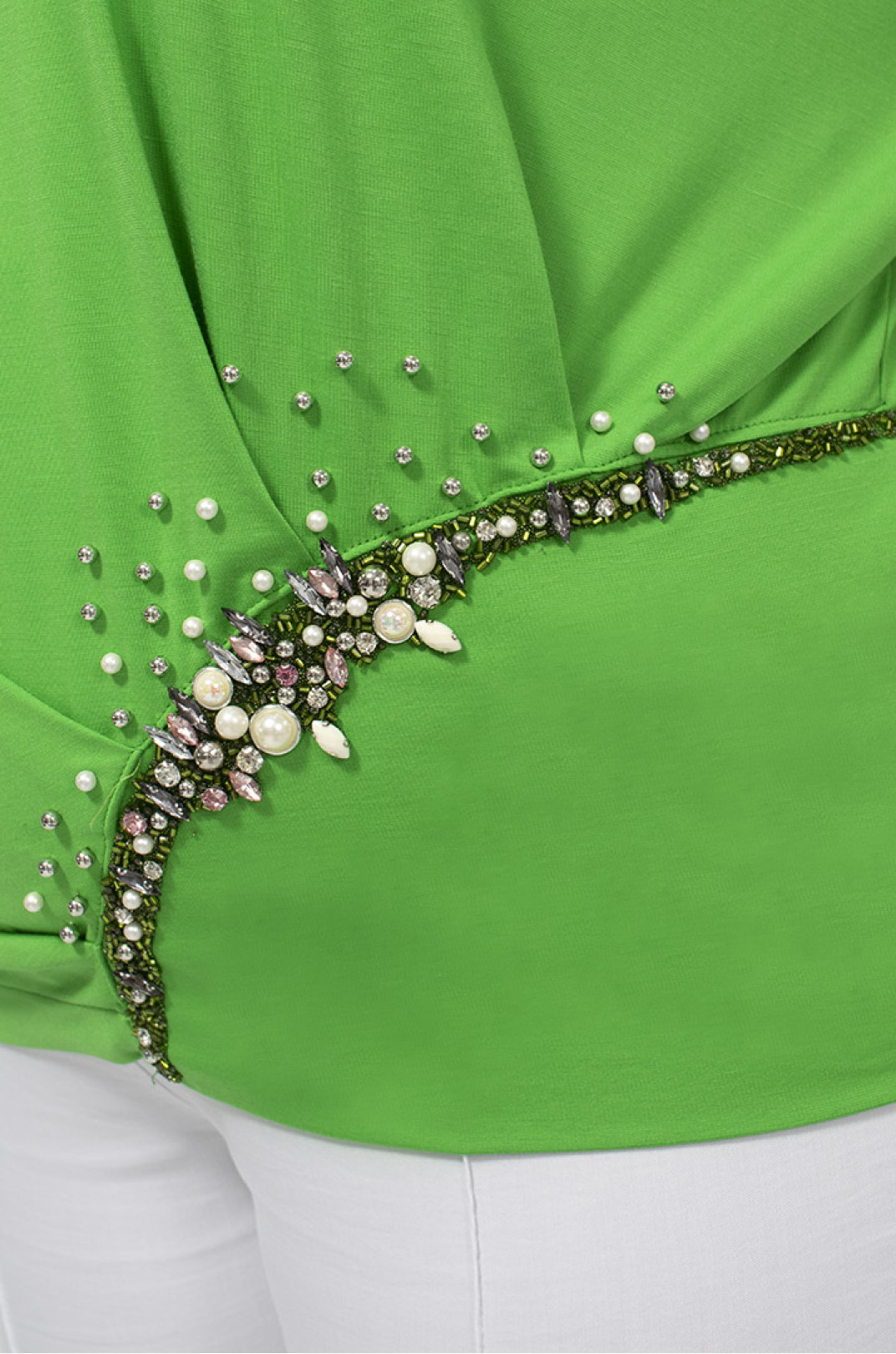 Блуза трикотажная с декором батал