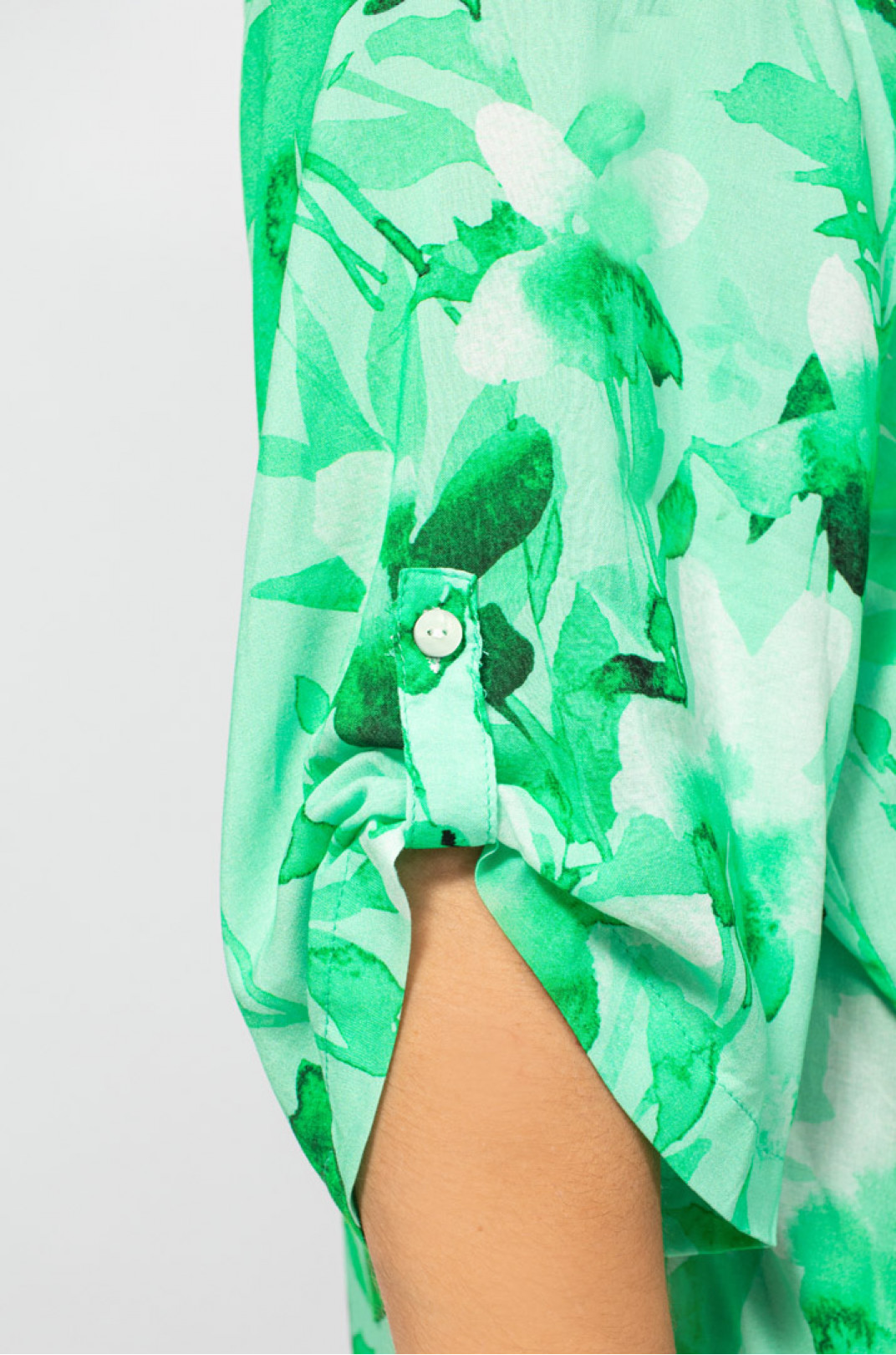 Блуза штапельная в растительный принт супер батал
