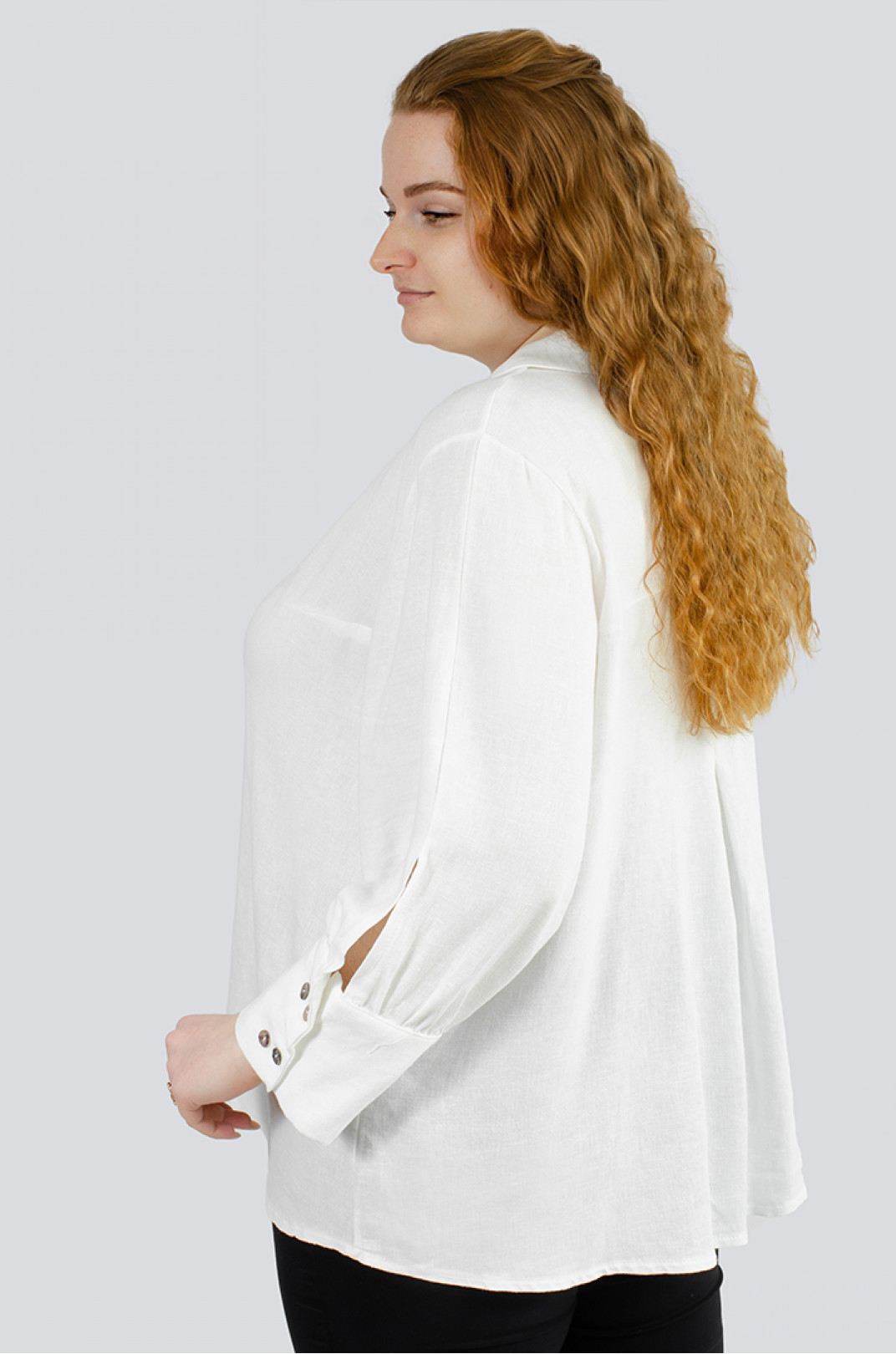 Блуза льняна з прикрасою великих розмірів