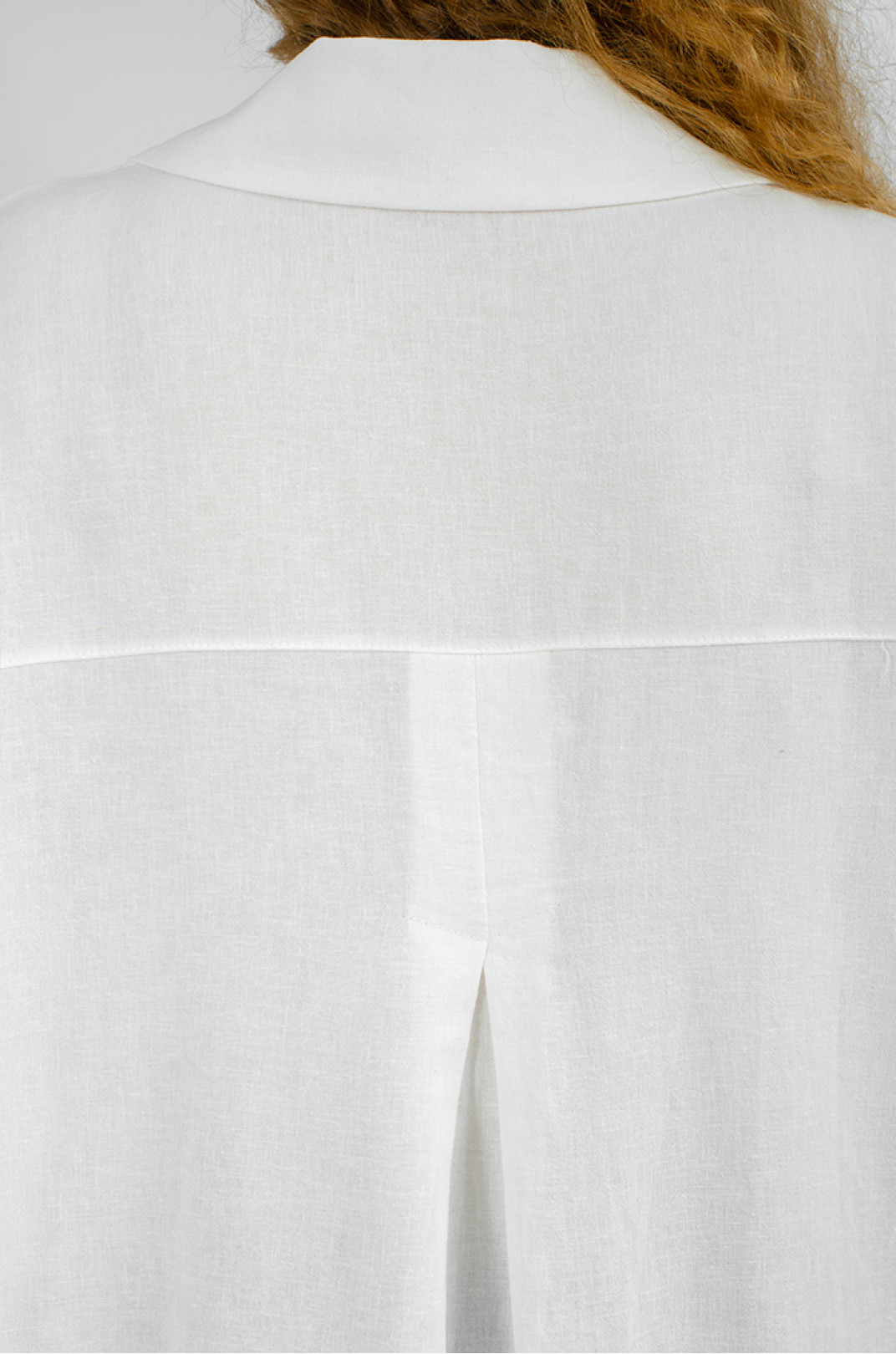 Блуза льняная с украшением больших размеров