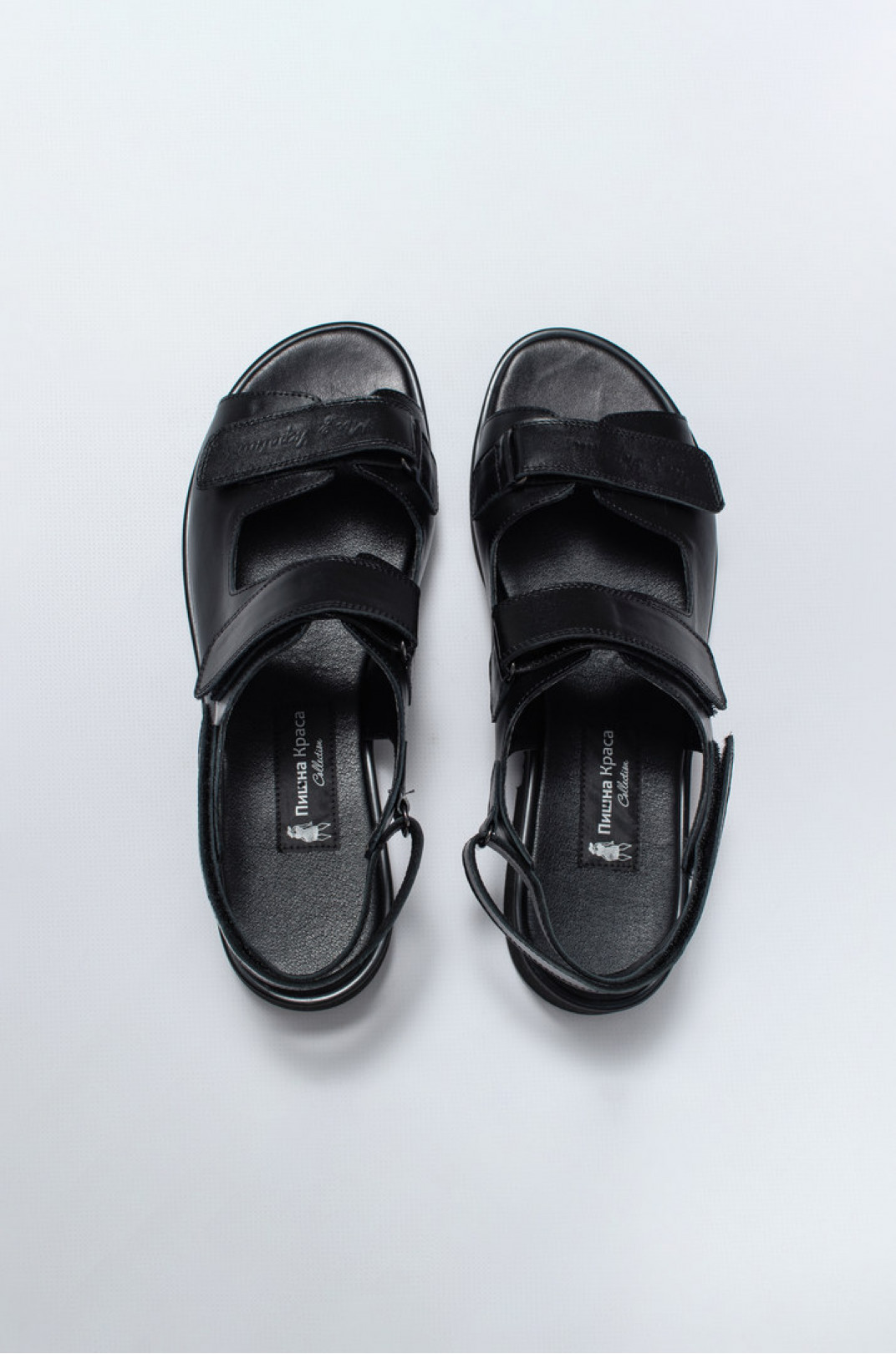 Чорні шкіряні сандалі з написом "Ми з України" великих розмірів