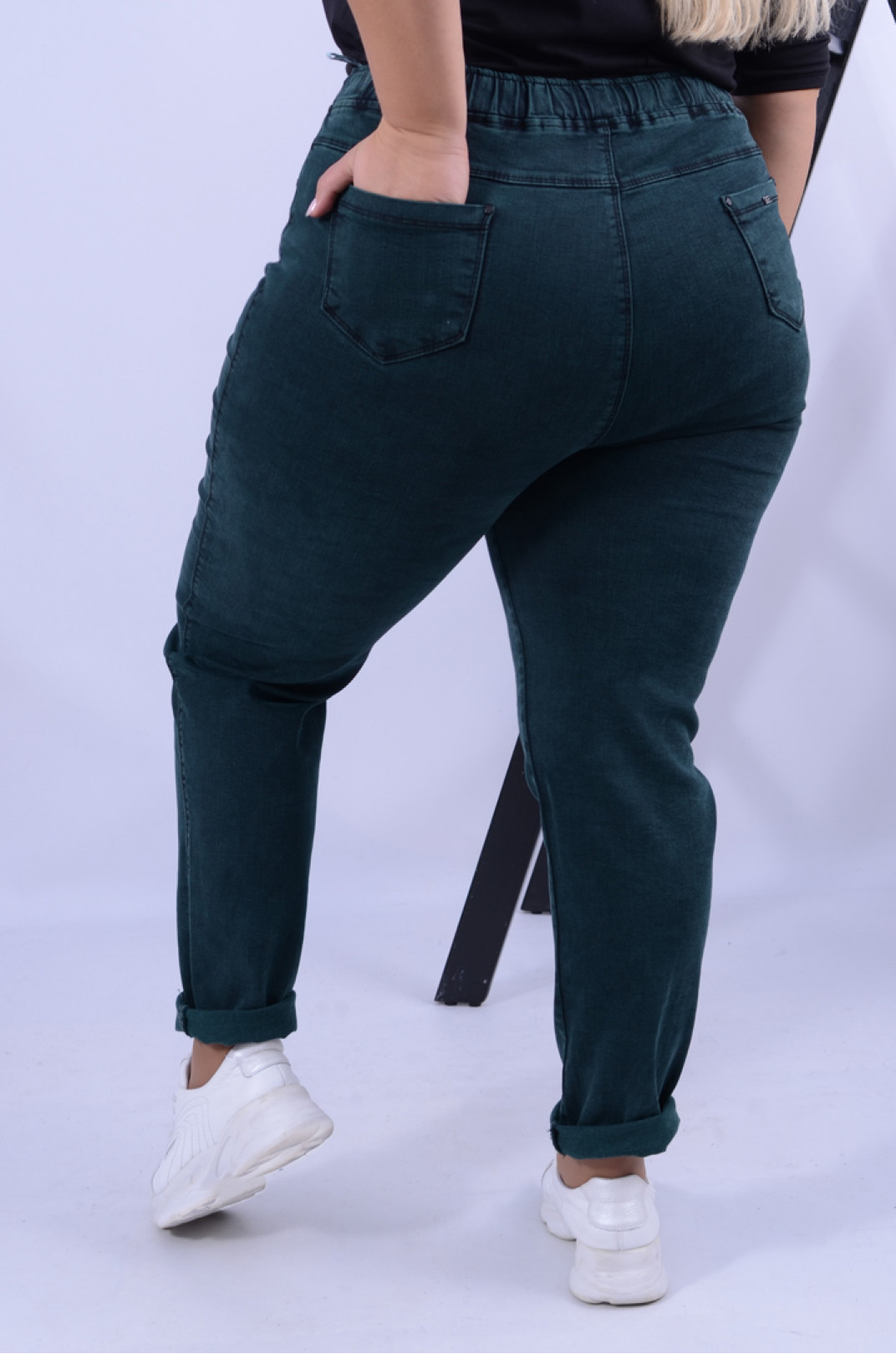 Стильні завужені джинси супер батал