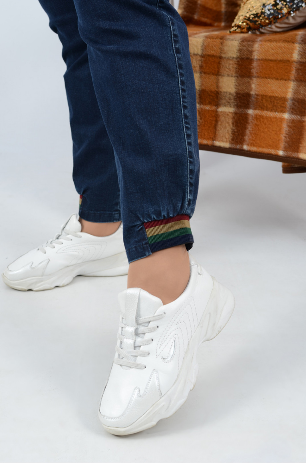 Зручні джинси зі шнурівкою на резинці супер батал