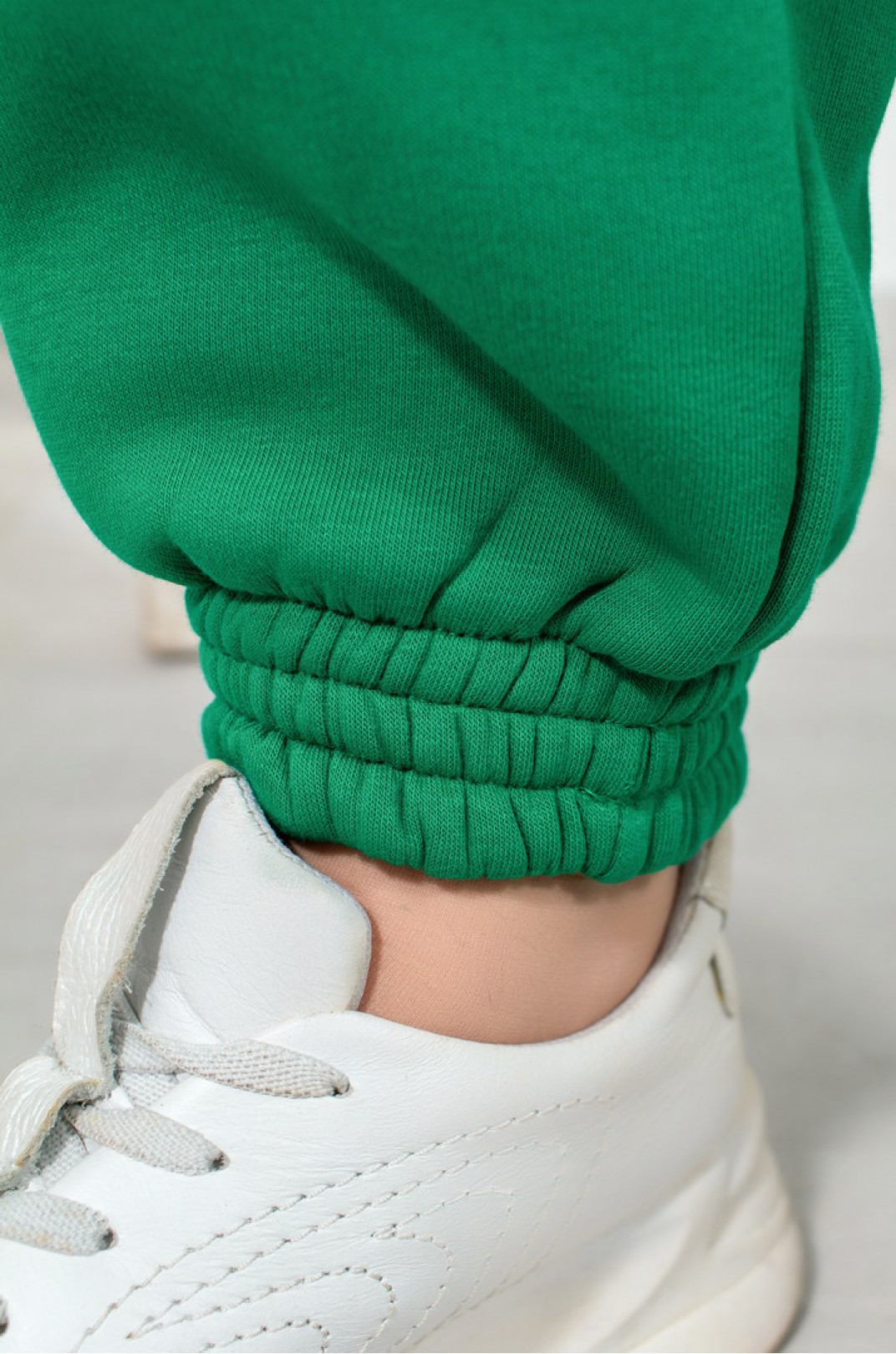 Зимние спортивные брюки с манжетом батал