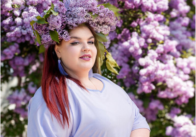 Натхнення бузком: стильні літні образи plus size у ніжних відтінках