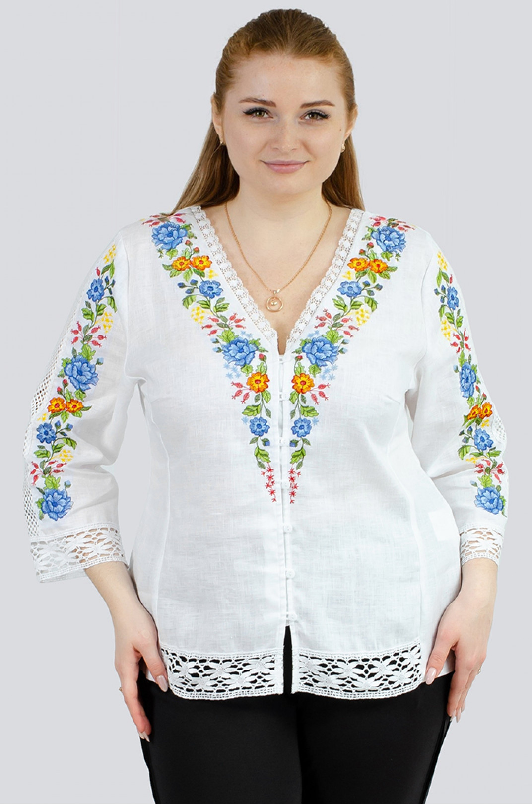 Вишиванка-блуза з мереживом великих розмірів