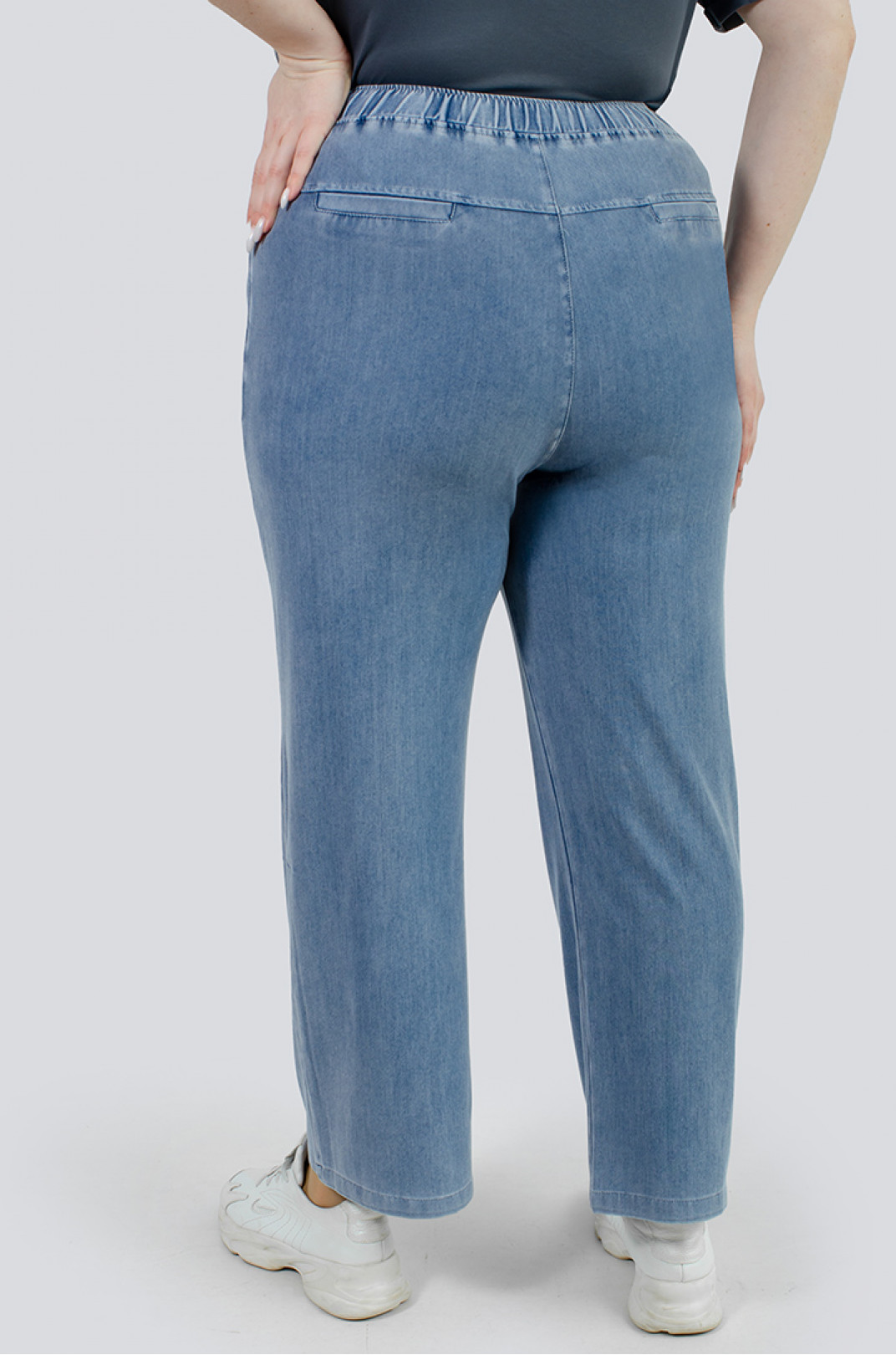 Стильные джинсы больших размеров