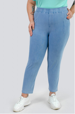 Легкие светло-голубые джинсы 7/8 больших размеров