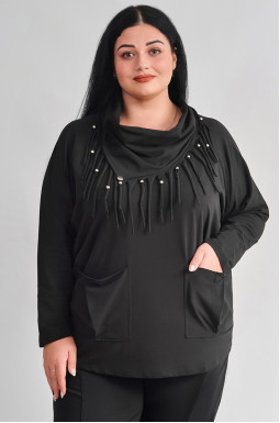 Джемпер в чорному кольорі з декорованим коміром великих розмірів