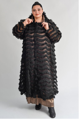 Черный кардиган с фактурной бахромой больших размеров