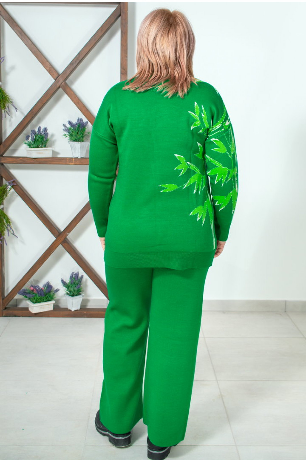 Вязаный костюм с растительным принтом батал