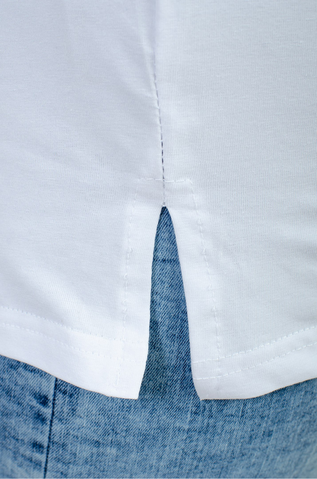 Костюм трійка: куртка, джинси та футболка великих розмірів