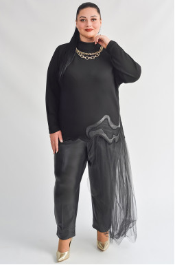 Черный костюм с брюками и фактурным верхом с фатиновым шлейфом больших размеров