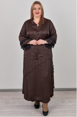 Костюм с юбкой в шоколадном оттенке с нежным кружевом больших размеров