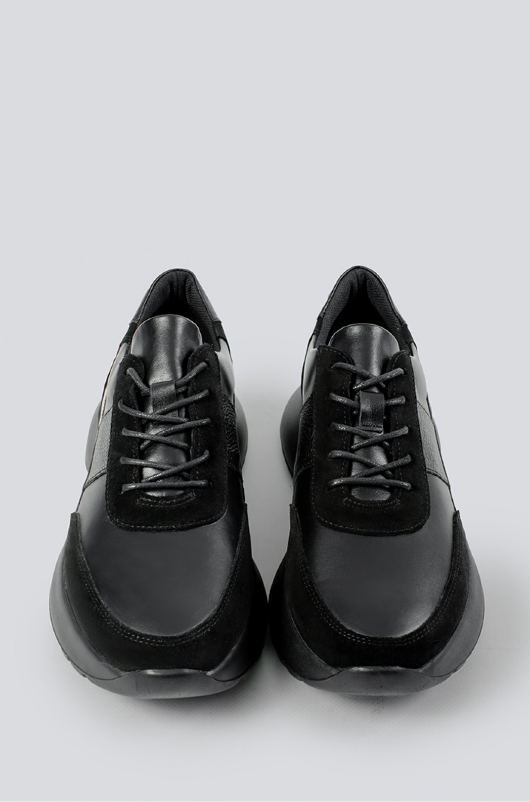 Кросівки чорні зі шкіри, лаку та замші великих розмірів