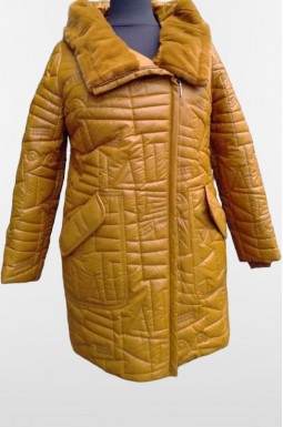 Яркая зимняя удлиненная куртка супер батал