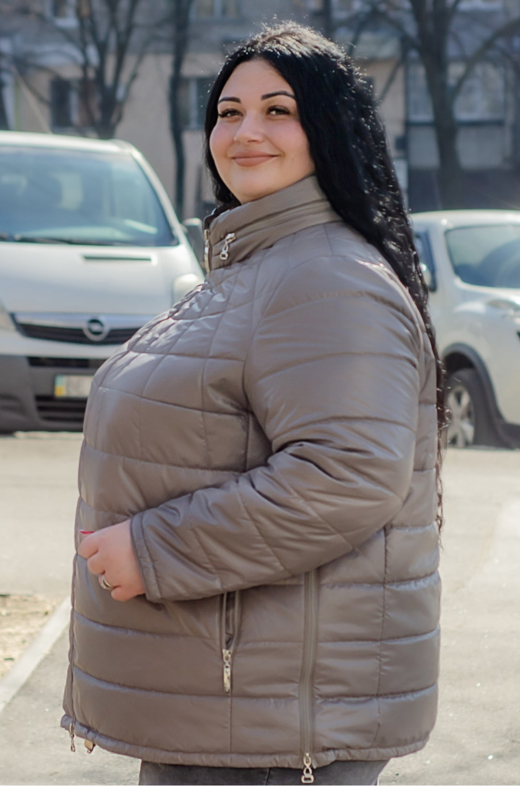 Легка коротка стьобана куртка великих розмірів