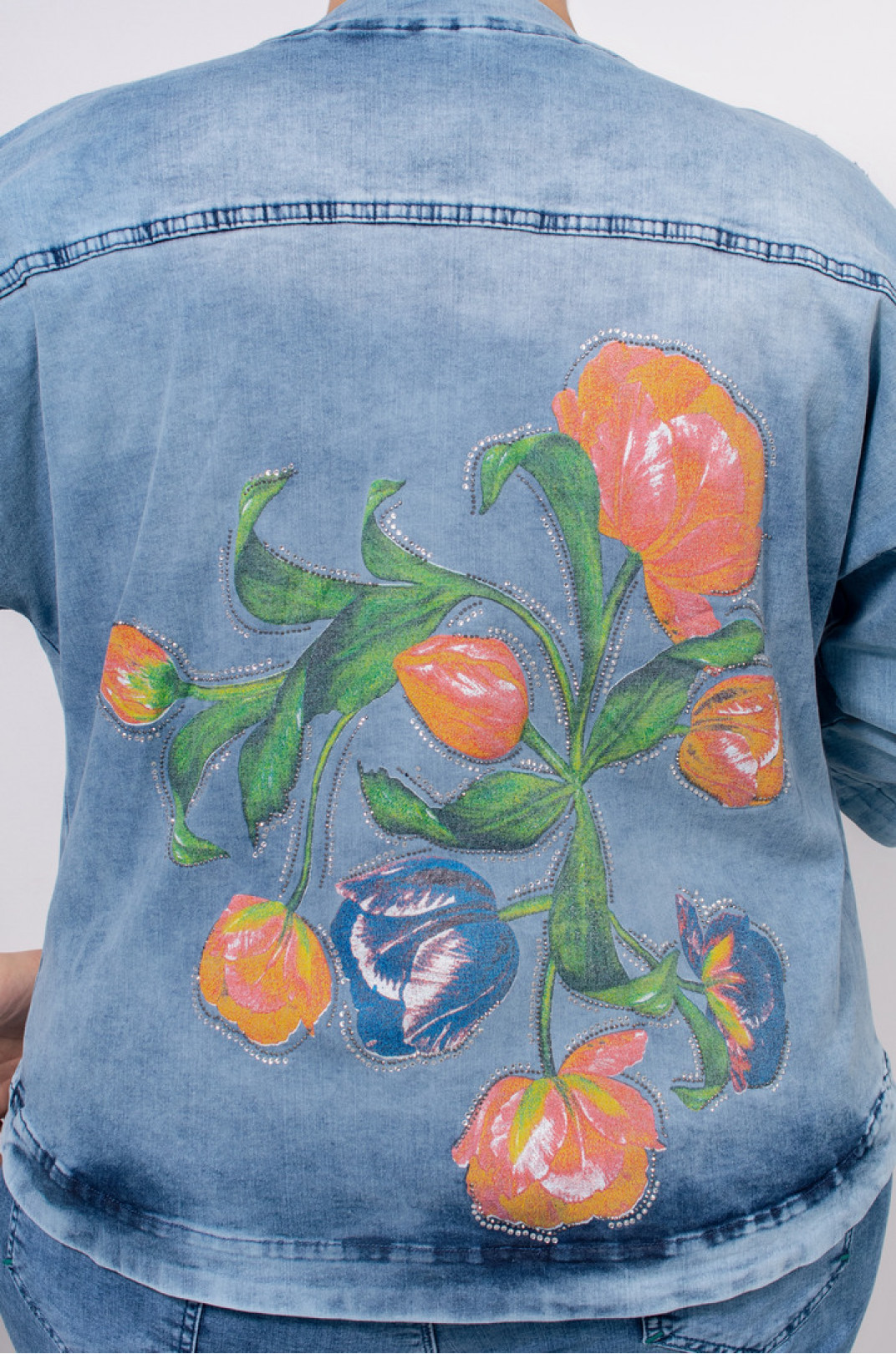 Куртка джинсовая с принтом цветы супер батал