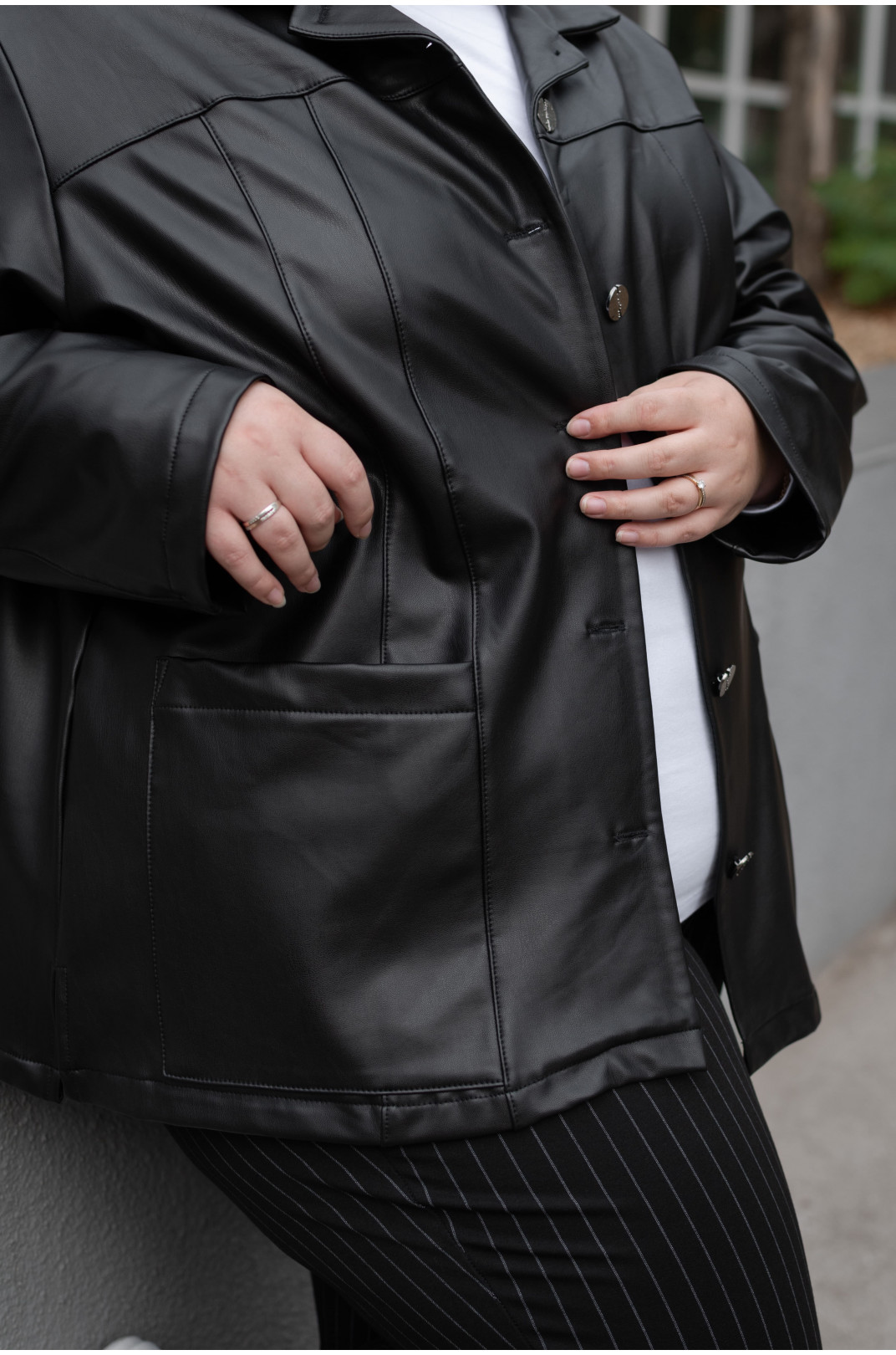 Куртка-жакет с карманами эко-кожа батал