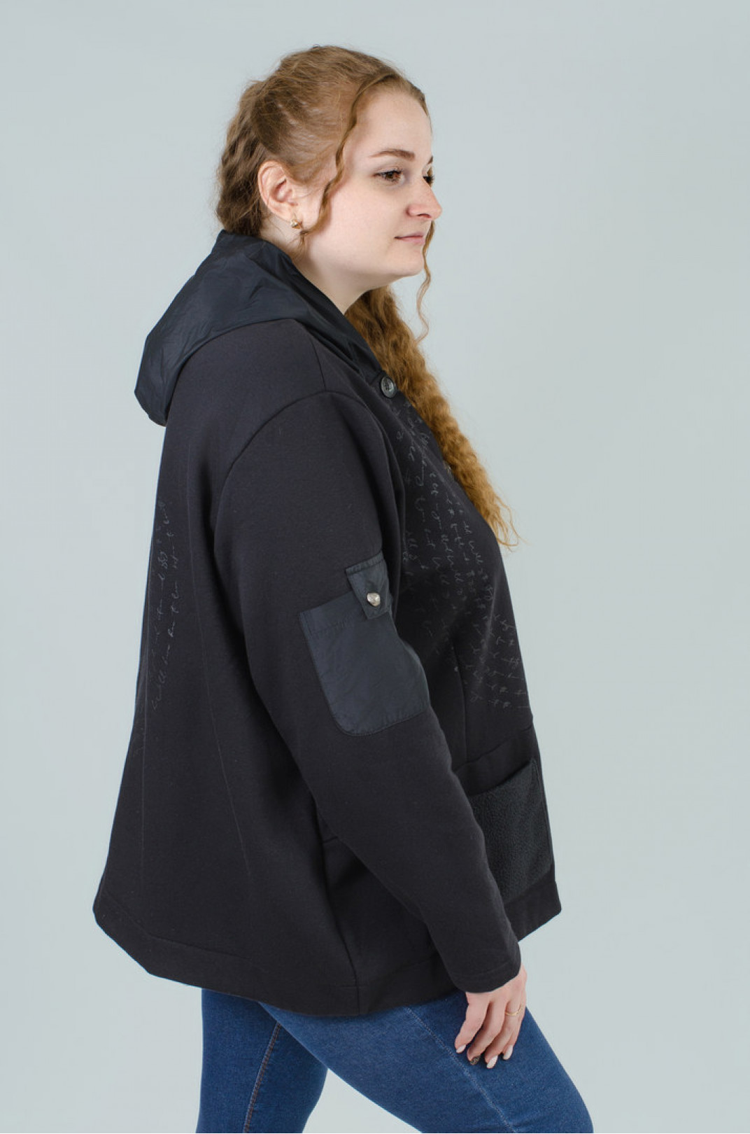 Куртка короткая теплая на флисе в оригинальном дизайне супер батал
