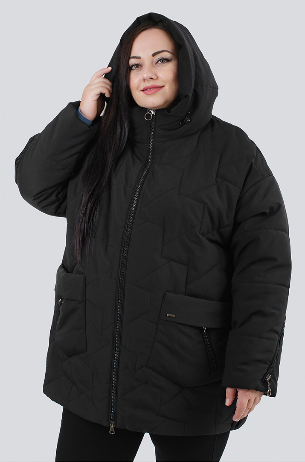 Чорна стьобана куртка декорована блискавками супер батал