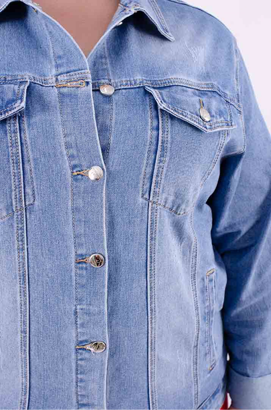 Куртка джинсовая с рисунком на спине батал