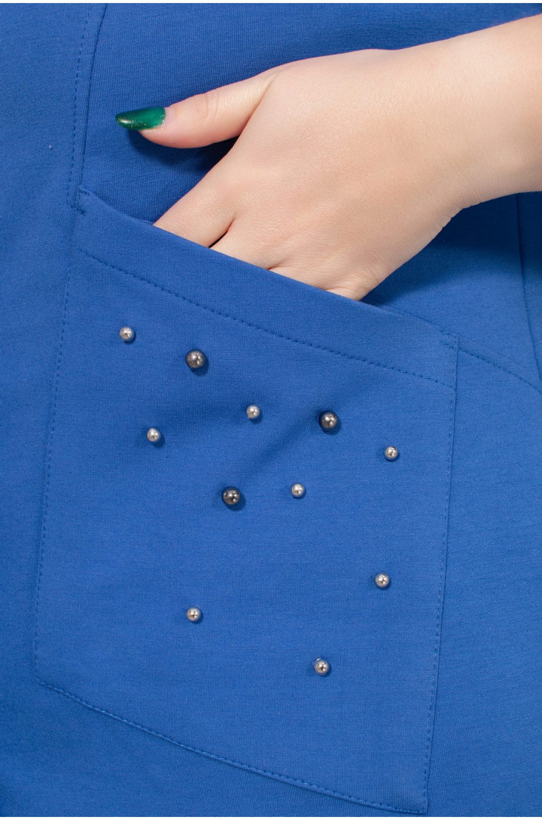 Пиджак с карманами декорированными жемчужинами батал