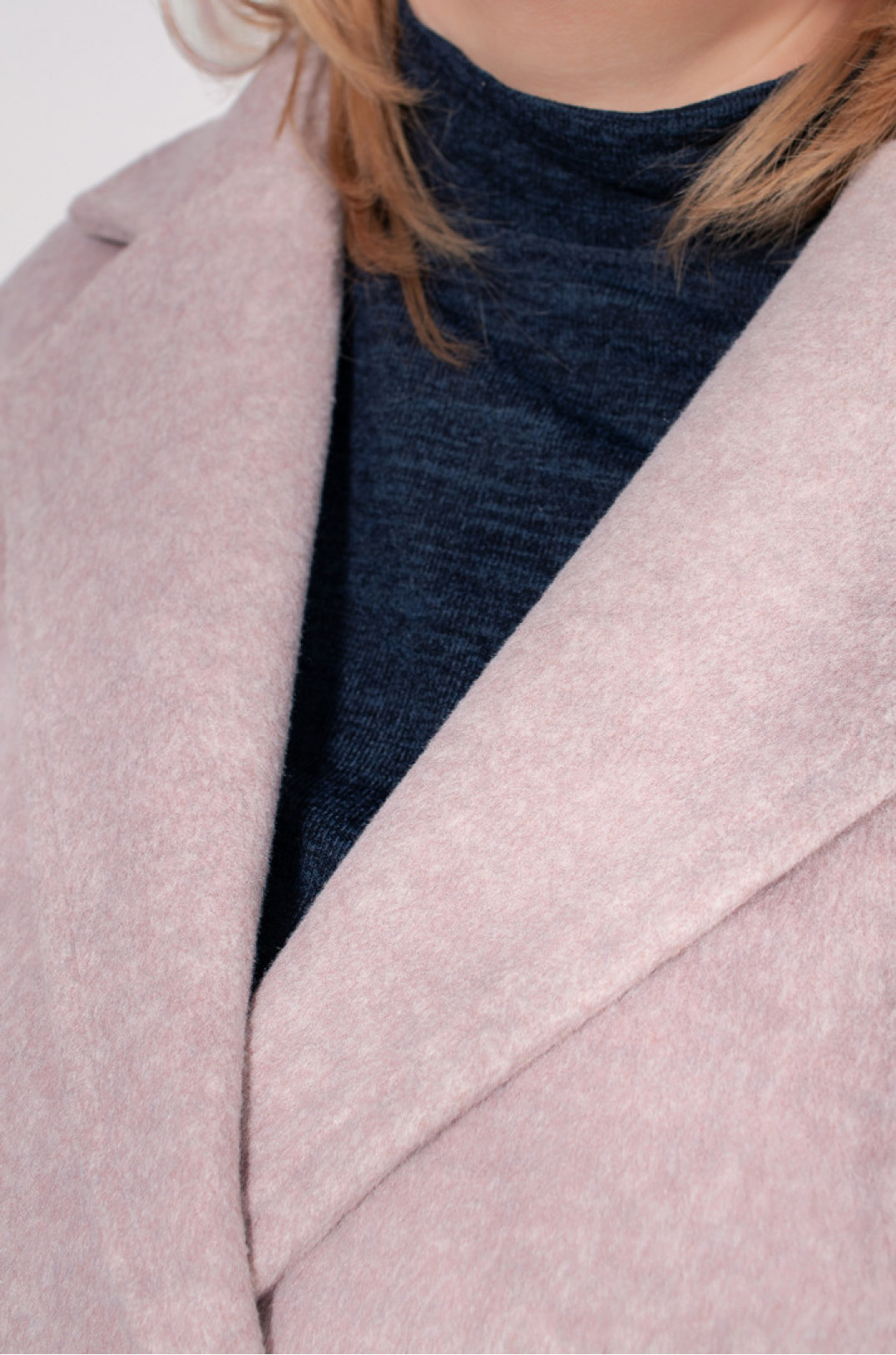 Комфортне кашемірове пальто в світло-бузковому кольорі супер батал