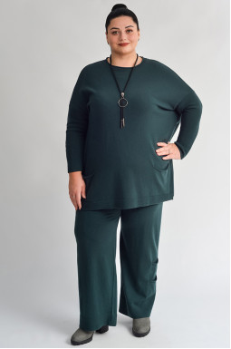 Однотонный вязаный костюм больших размеров