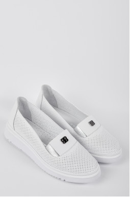 Сліпони з перфорацією в білому кольорі великих розмірів