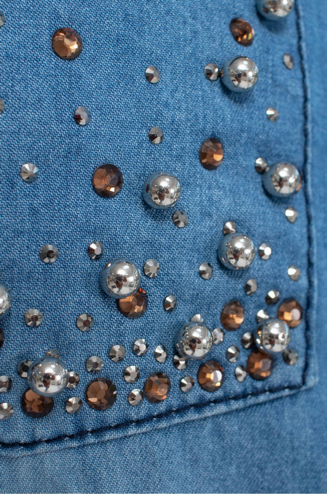 Сорочка джинсова з декором супер батал