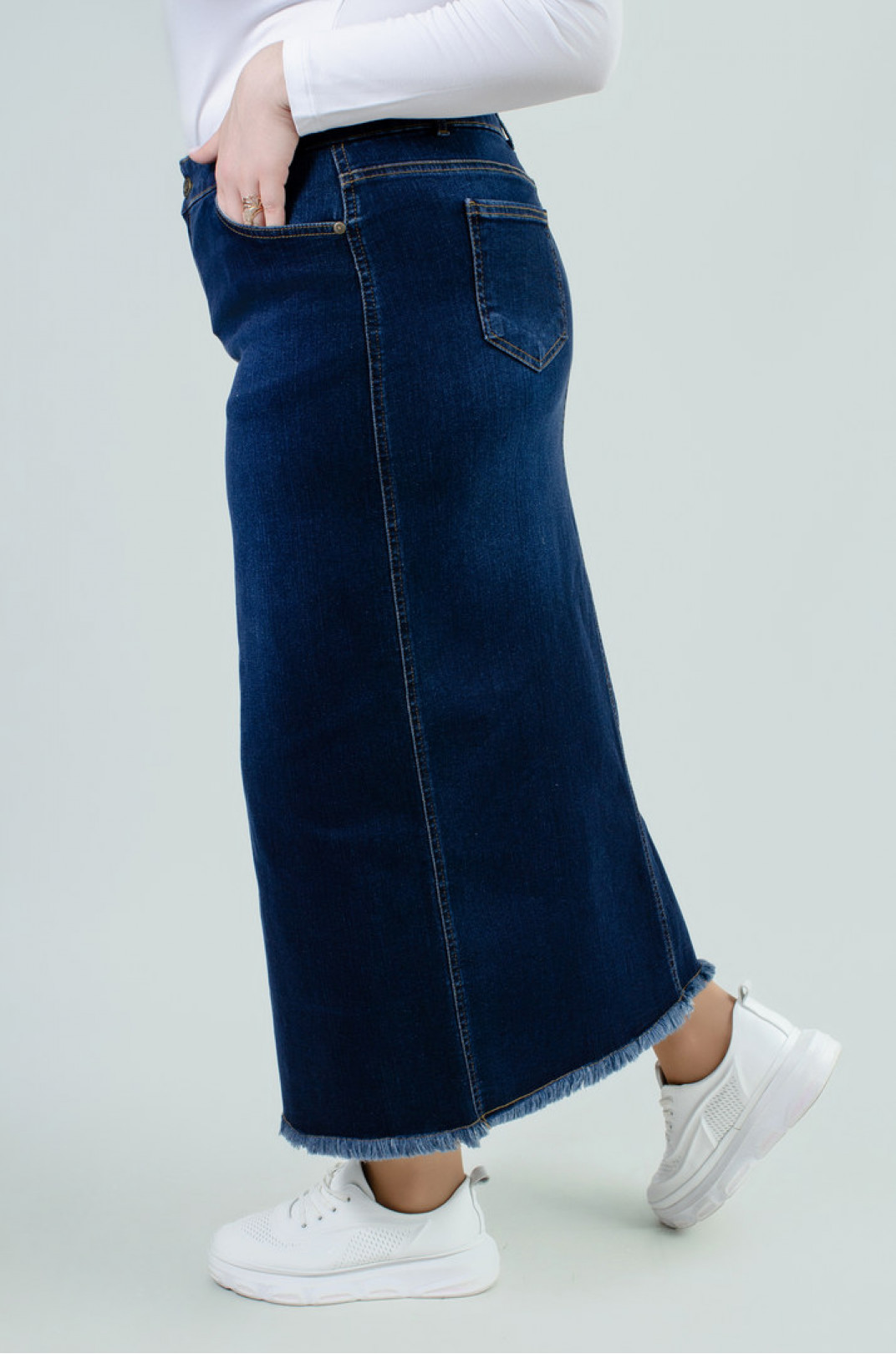 Юбка макси джинсовая с разрезом и тороками супер батал