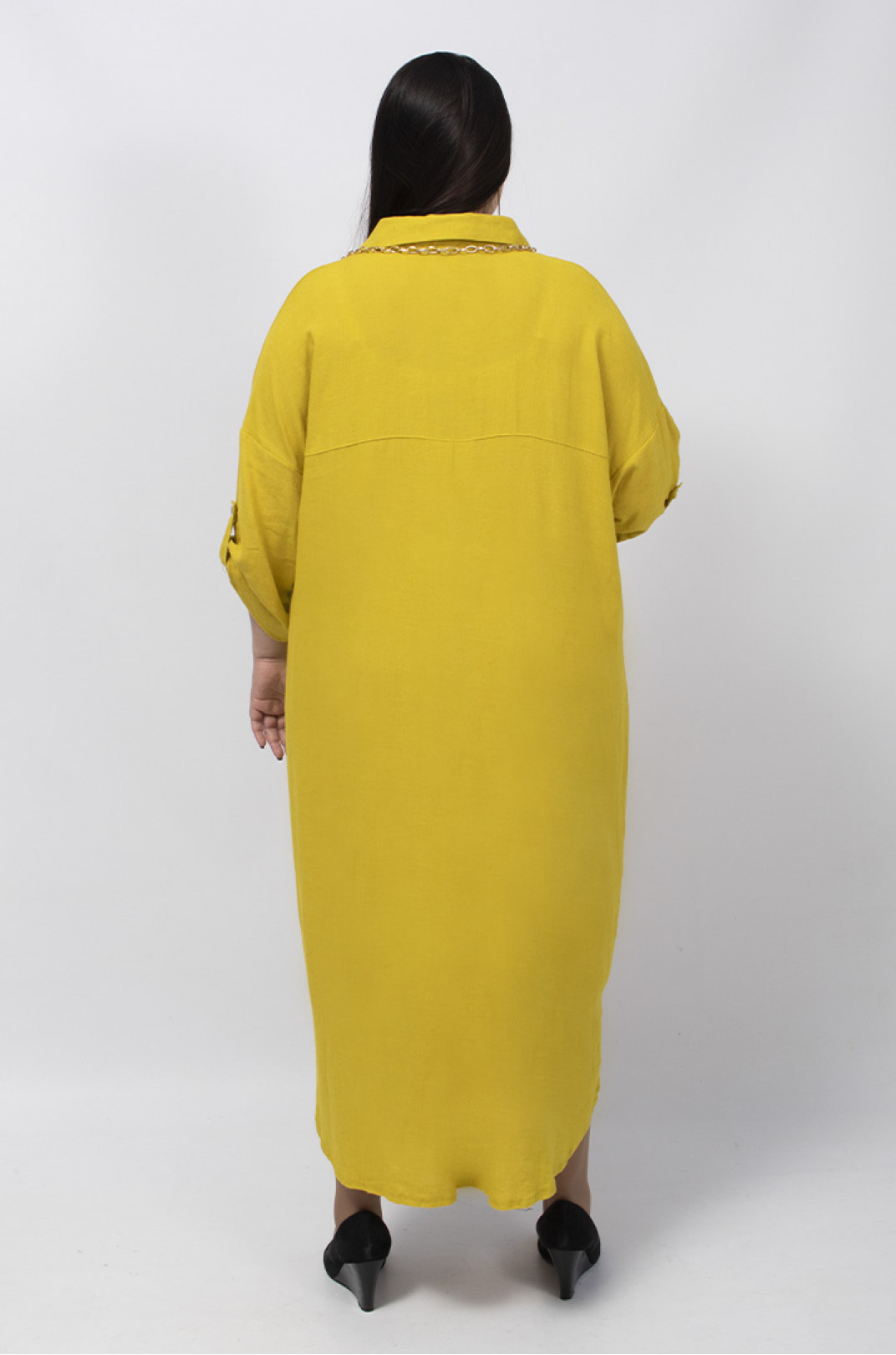 Льняна однотонна сукня з прикрасою батал