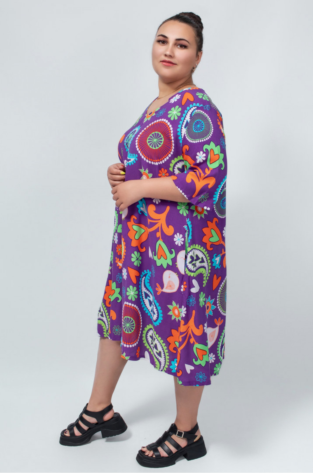 Легка сукня міні зі штапелю з принтом в різних кольорах супер батал
