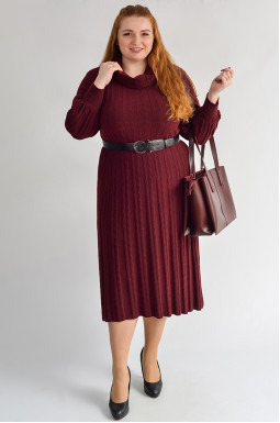 Тепла сукня з поясом та текстурною в'язкою великих розмірів