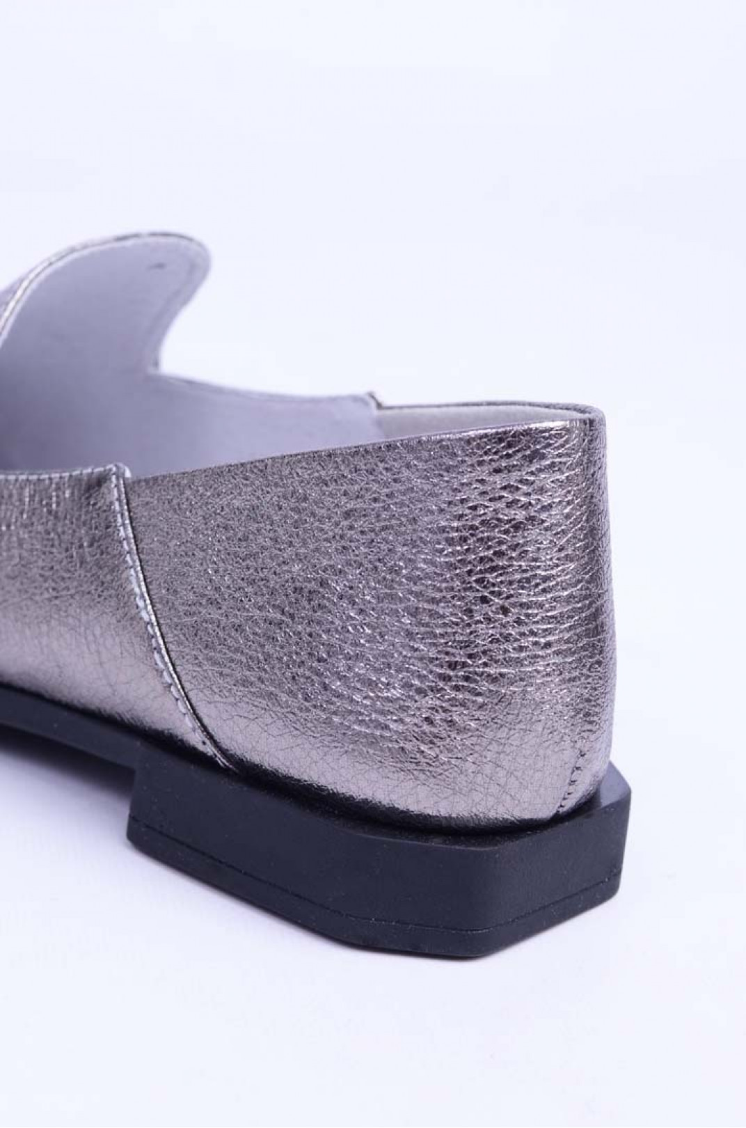 Серебряные туфли с украшением деми больших размеров