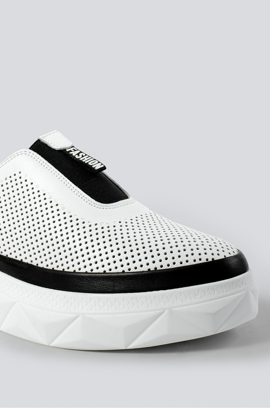 Туфли бело-черные больших размеров