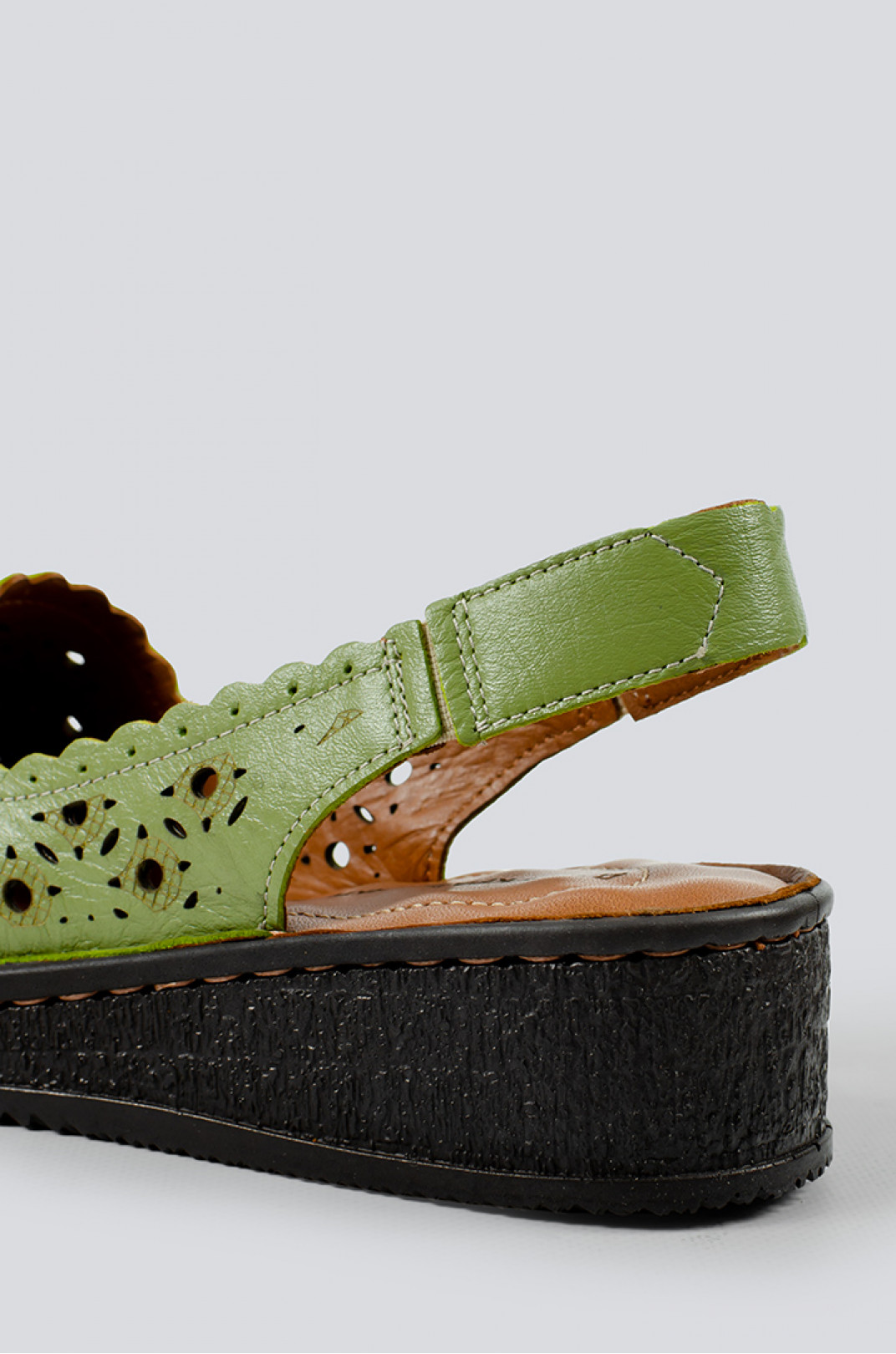 Туфлі оливкові на широку ніжку великих розмірів