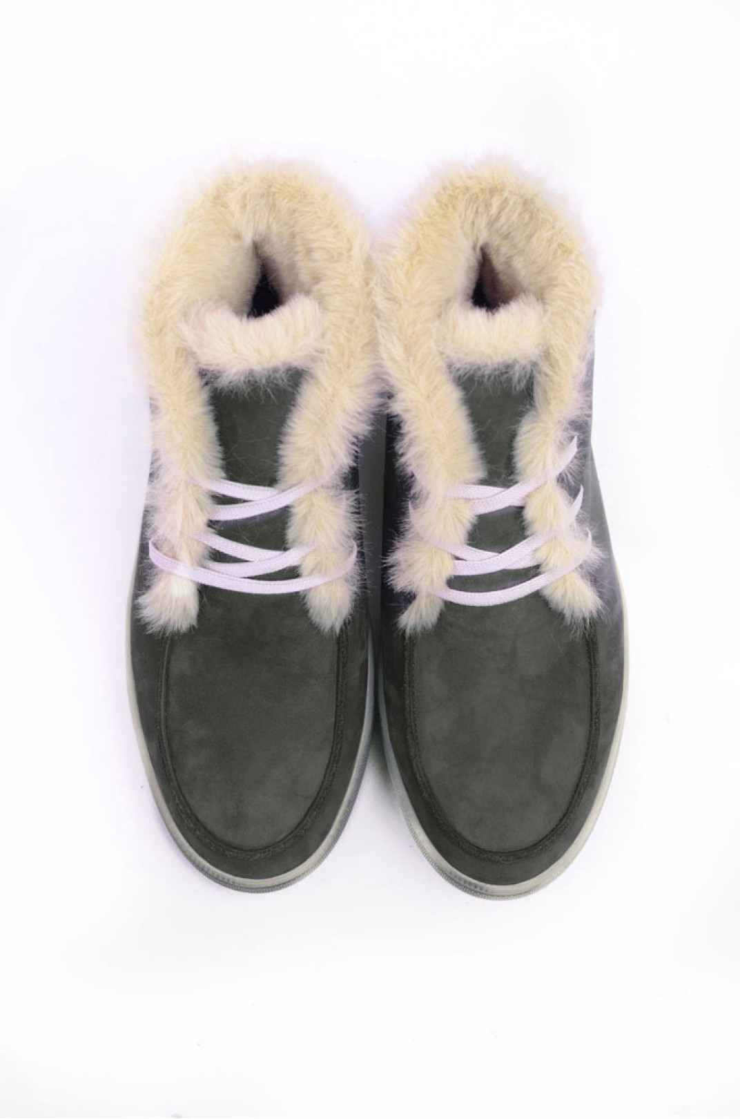 Зимние ботинки с мехом больших размеров