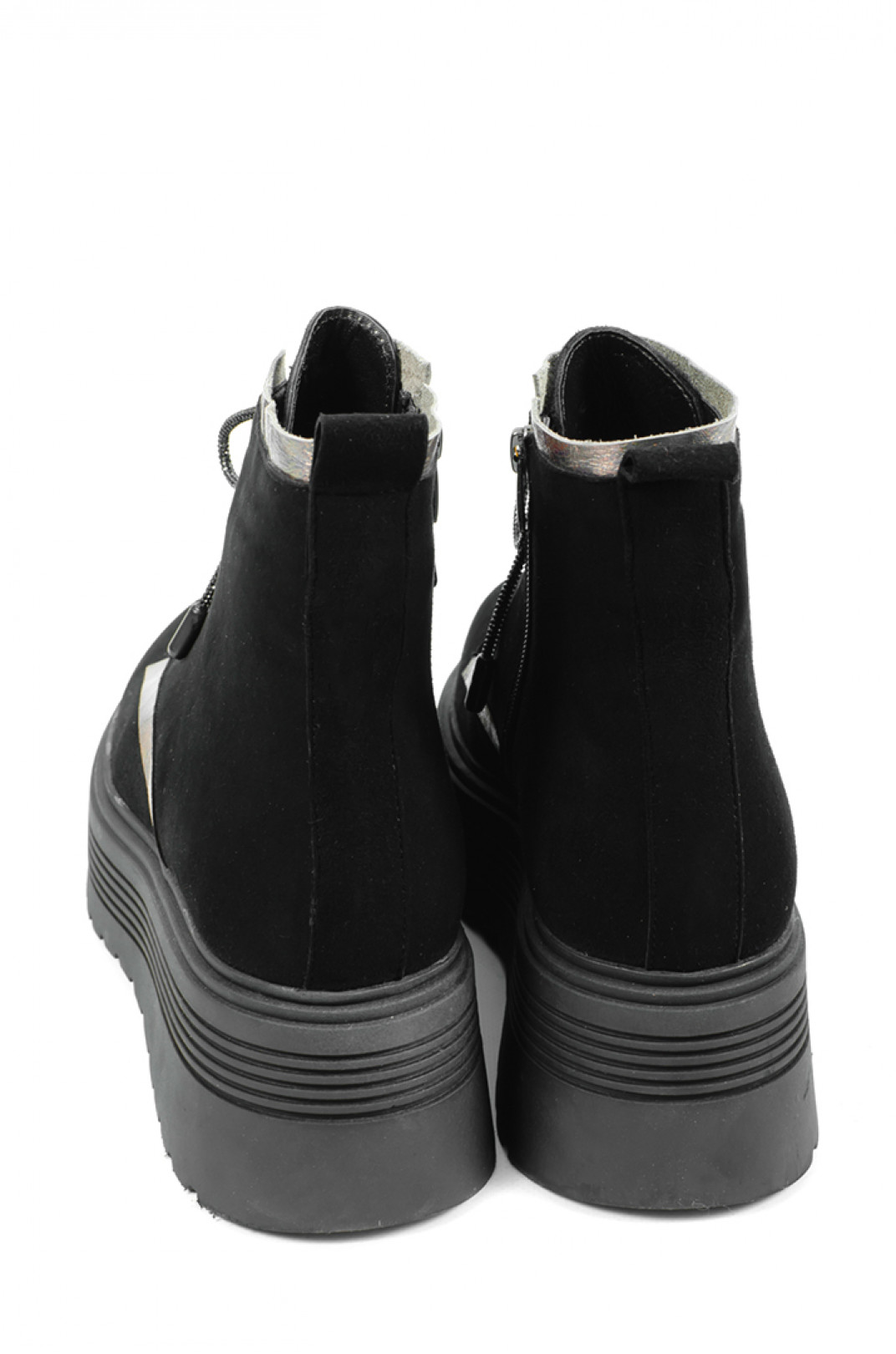 Замшевые ботинки с перламутровыми вставками больших размеров
