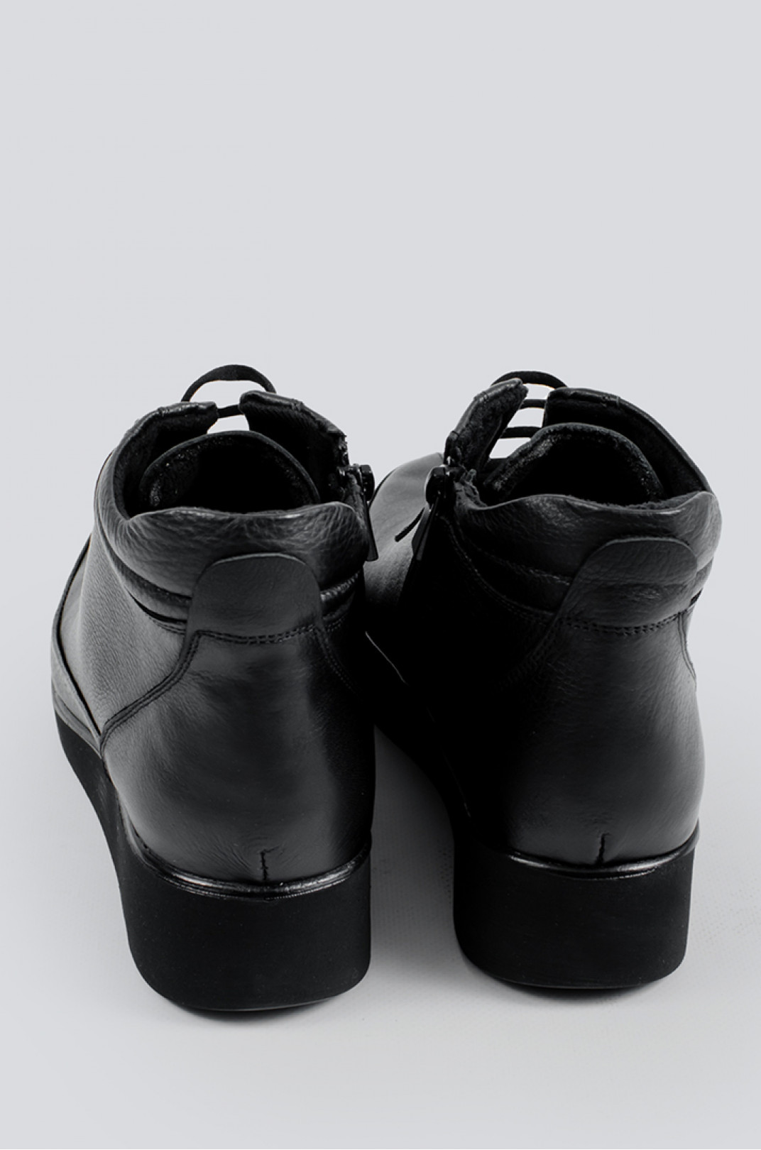 Черевики шкіряні чорні зі шнурками великих розмірів